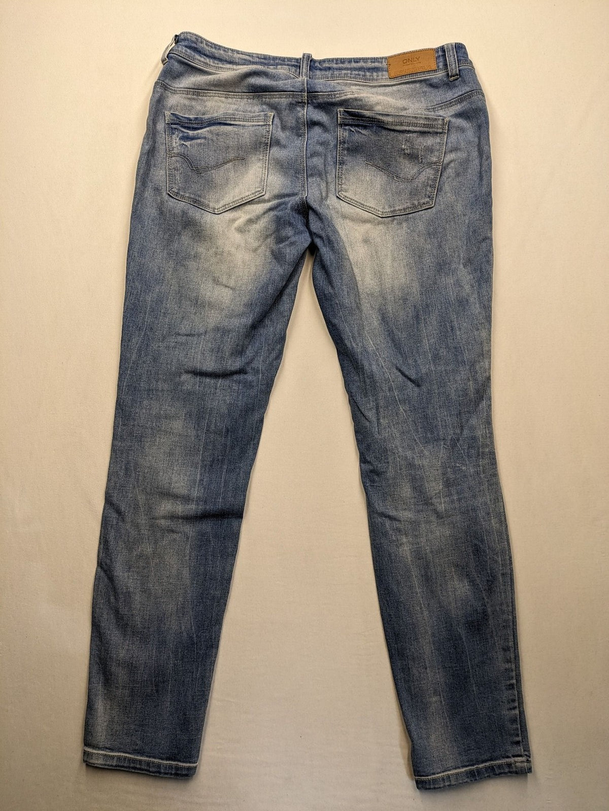 ONLY straight jeans orange pink distressed look with classic 5-pocket design and zipper.