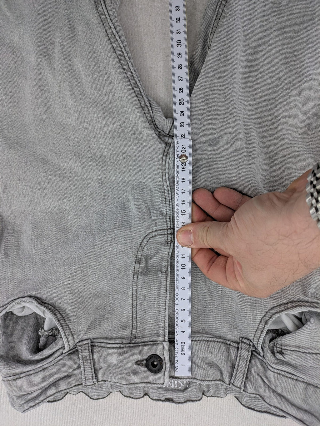 C&A grey skinny jeans for girls, soft stretch denim, classic fit, versatile wash.