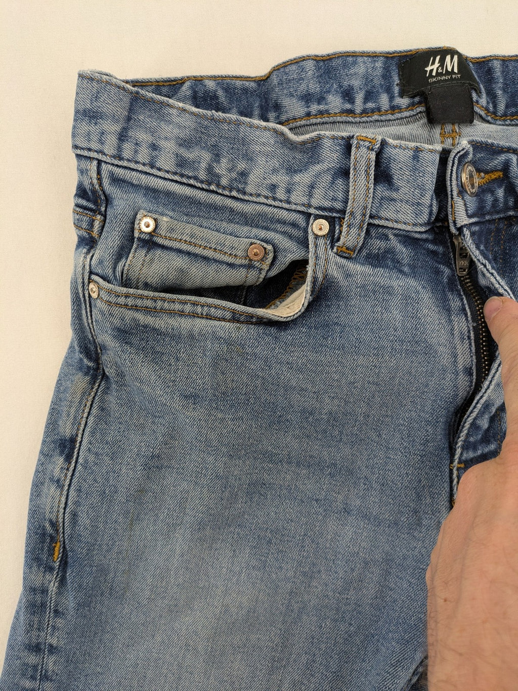 H&M blue skinny fit jeans classic 5-pocket design medium wash stretch denim