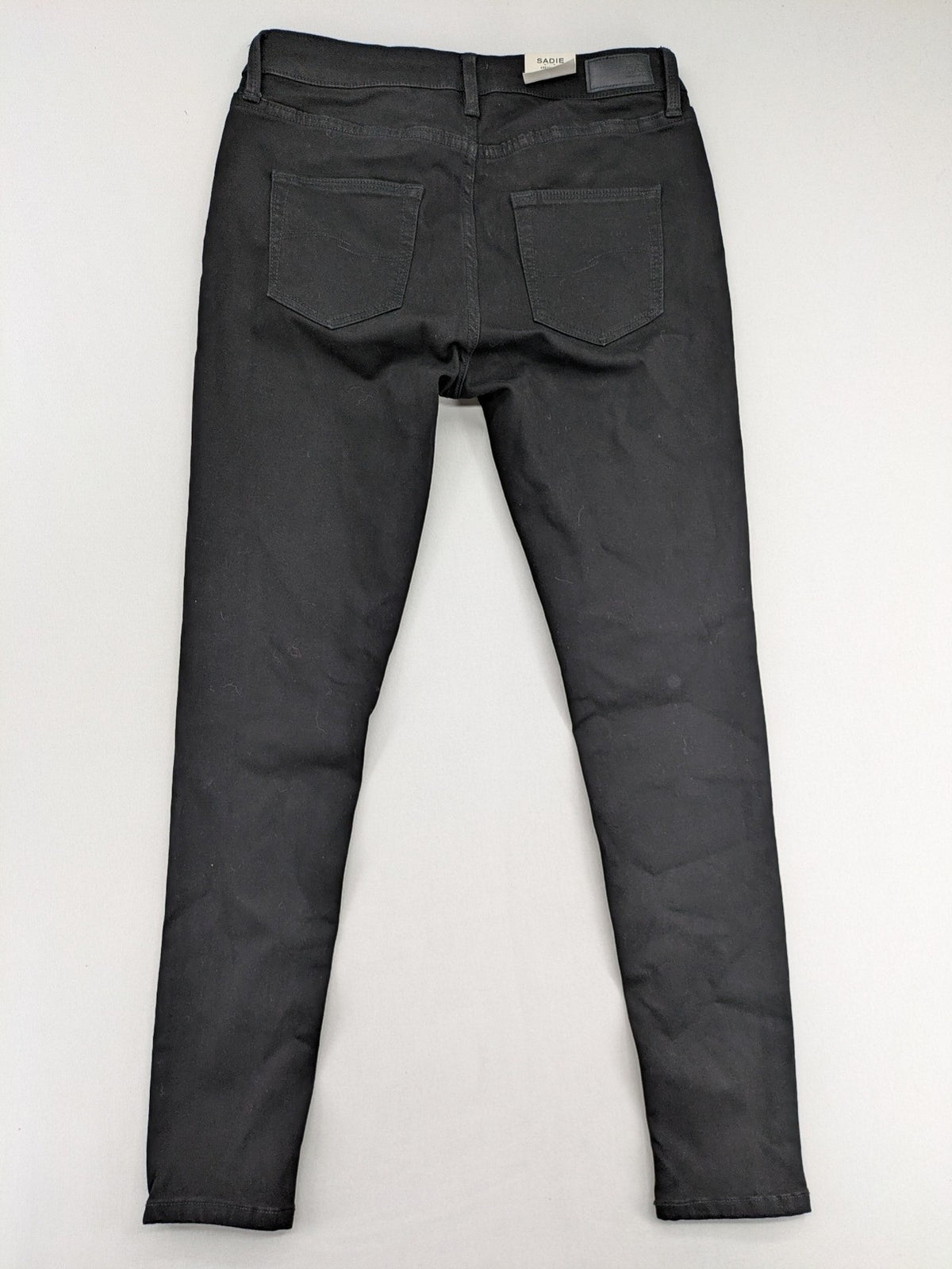 Q/S skinny fit jeans black mid-rise with stretch fabric and sleek silhouette.