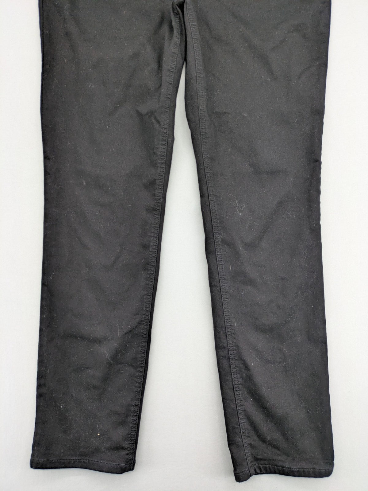 Gerry Weber black straight jeans Best4me Slim Fit 5-pocket design with logo patch.