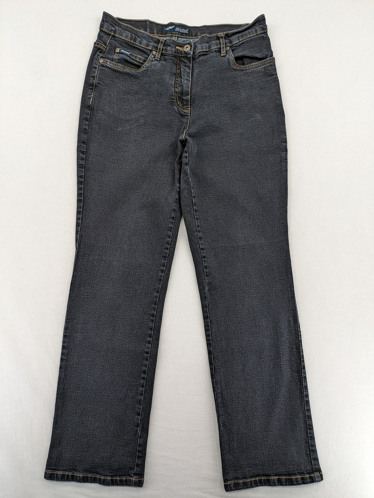 Arizona straight jeans blue with classic 5-pocket design and comfortable stretch fabric.