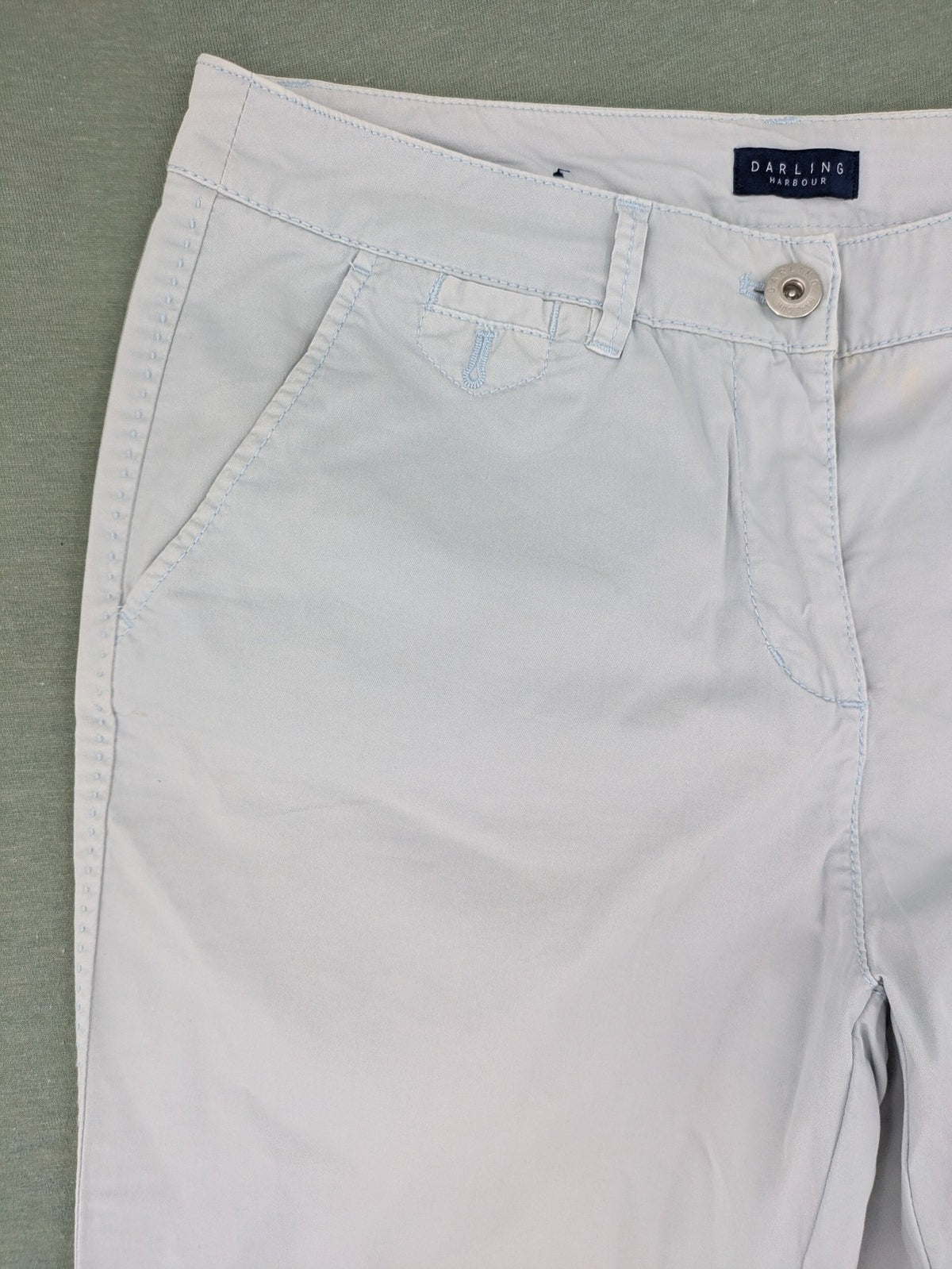 Darling Harbour white chino pants with patterned pocket lining and stretch cotton material.