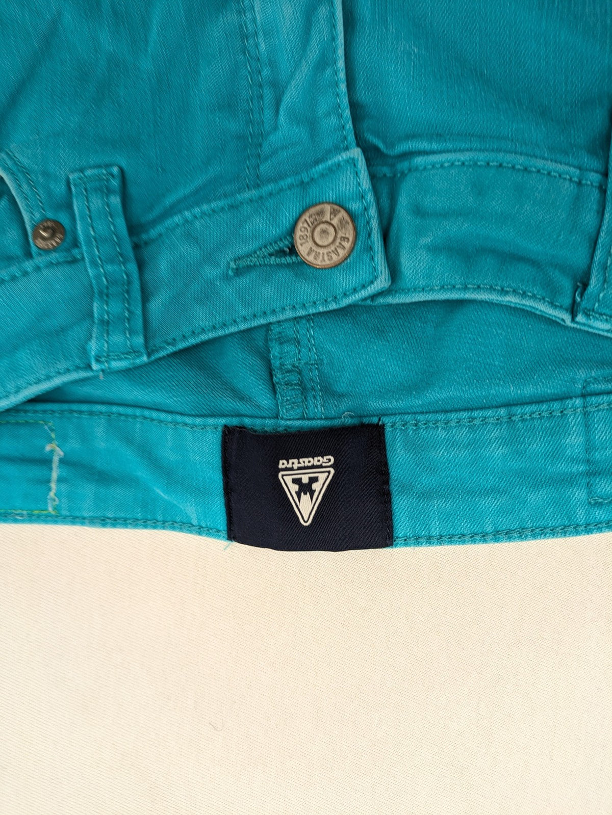 Gaastra blue-green skinny fit cord jeans with classic 5-pocket design.