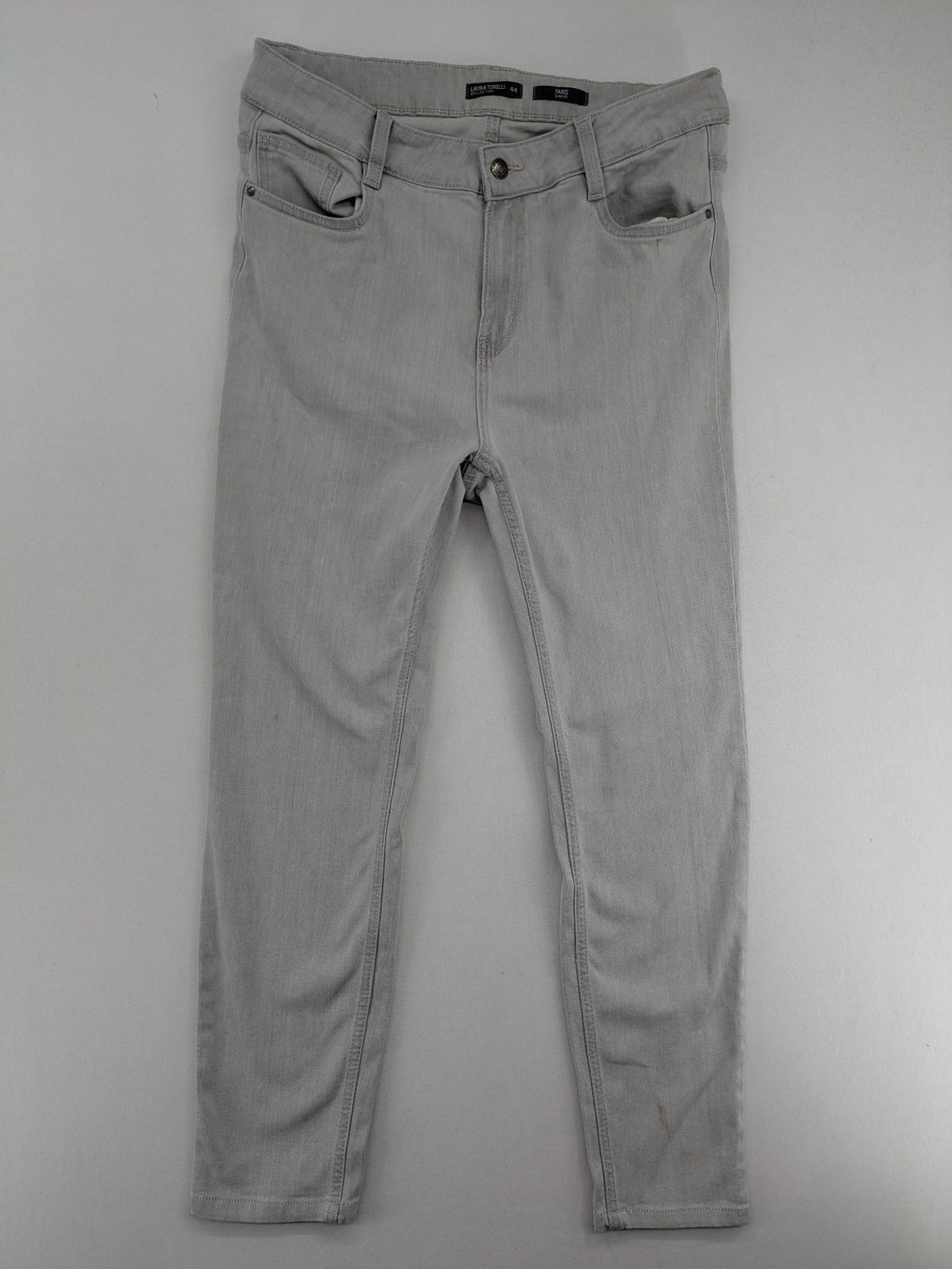 Laura Torelli grey straight jeans with classic 5-pocket design and slim fit silhouette.