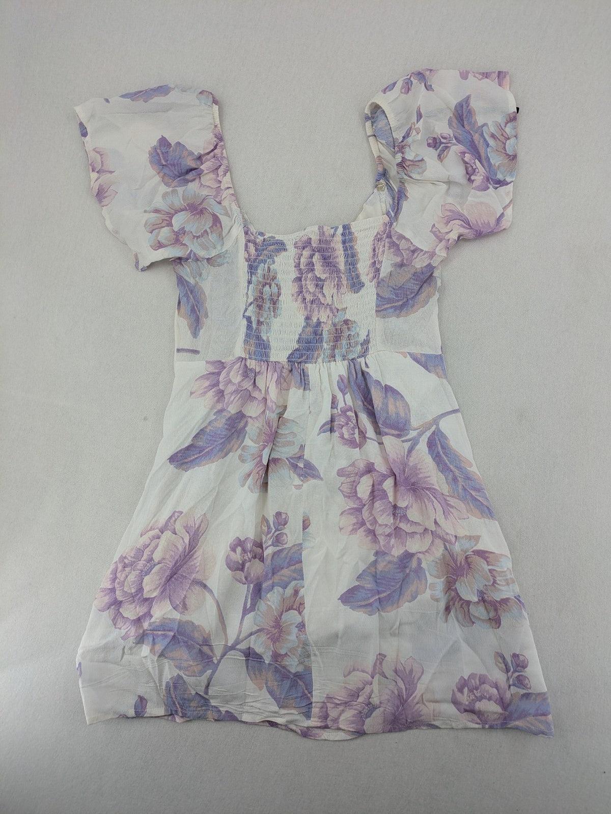 Forever 21 women's midi dress white with blue and purple floral pattern, smocked bodice, puff sleeves.