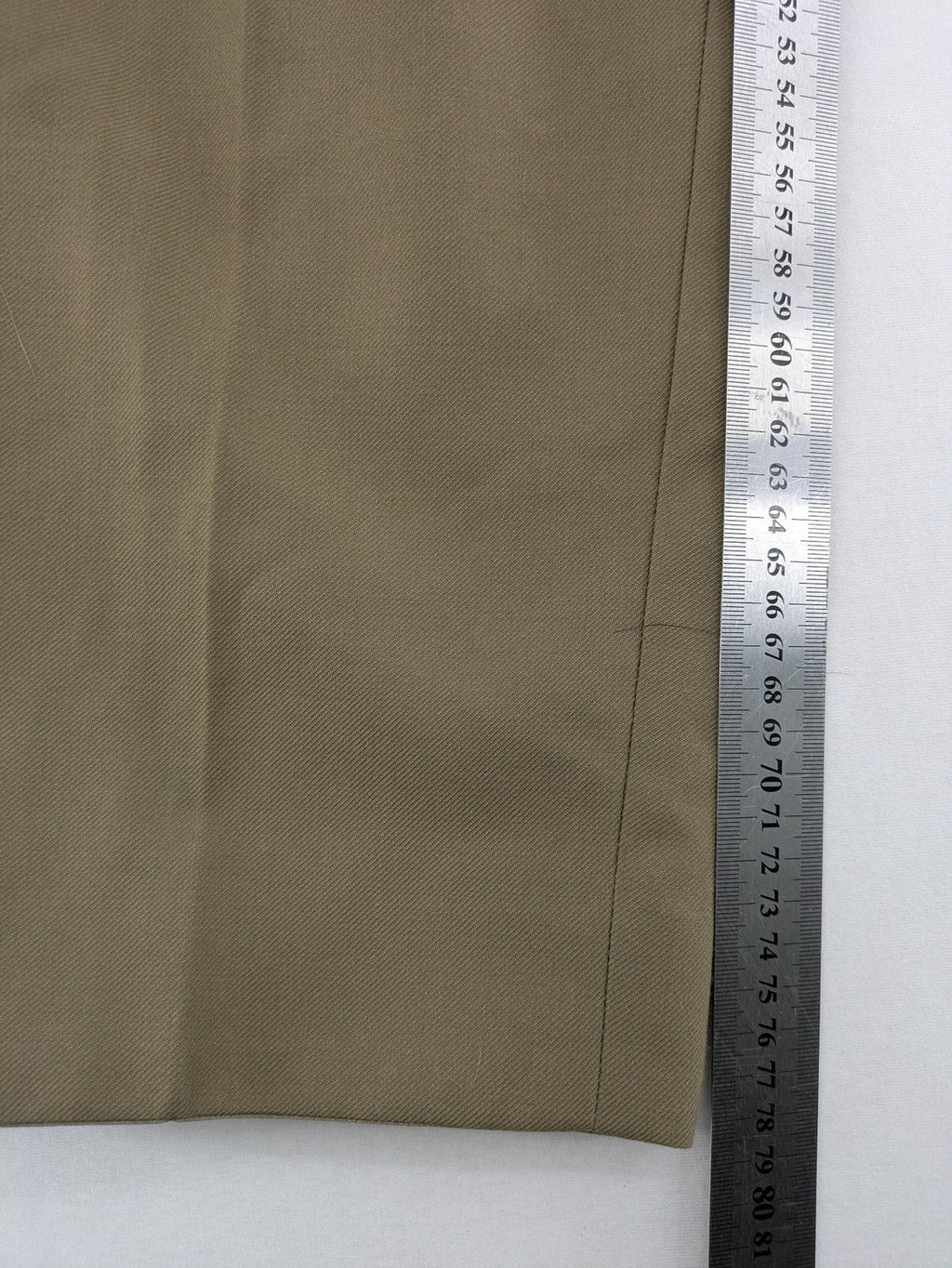 Bundeswehr khaki military uniform trousers with front pleats, zipper, and belt loops.