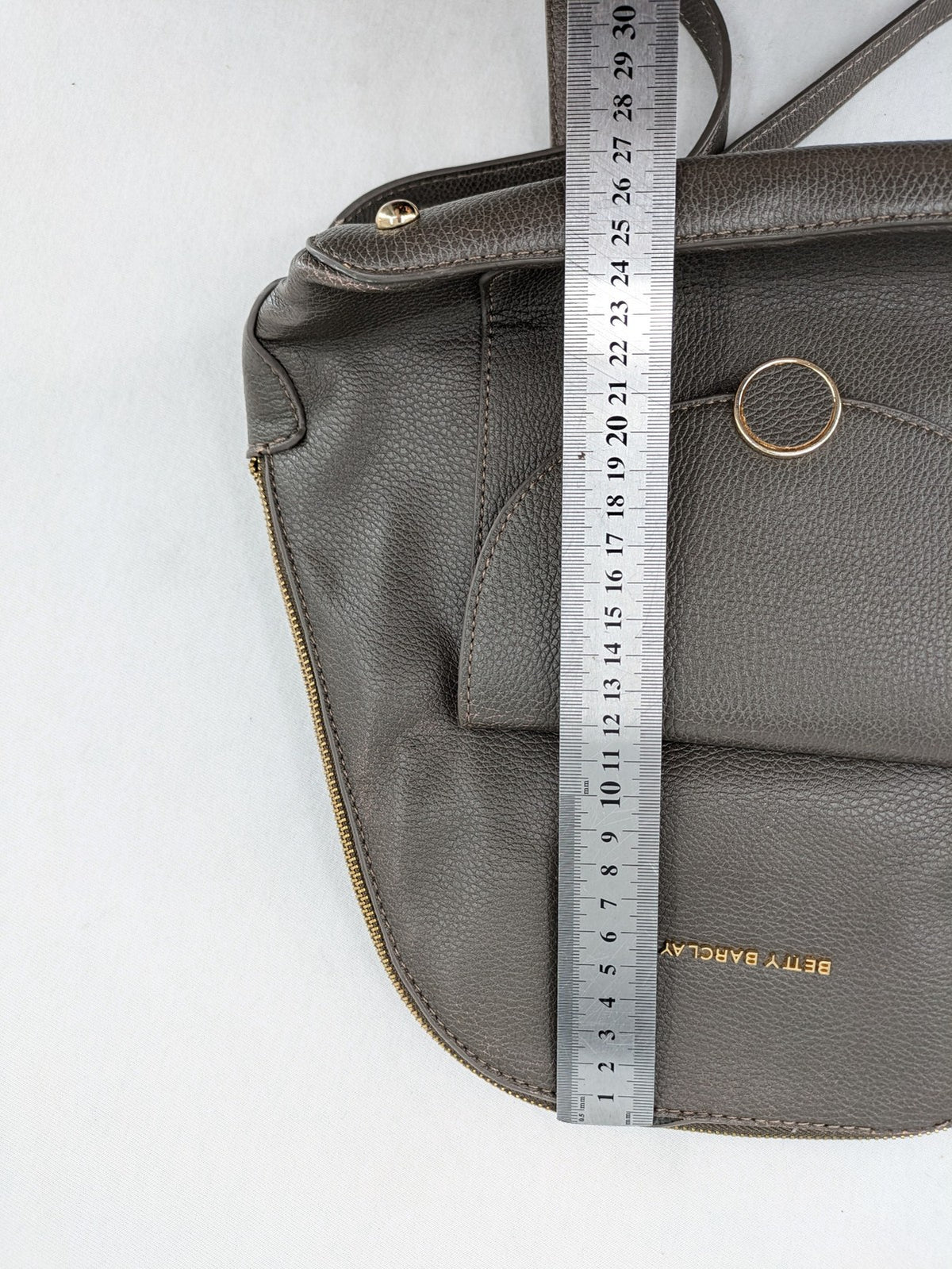 Betty Barclay grey handbag textured faux leather gold metal details adjustable straps