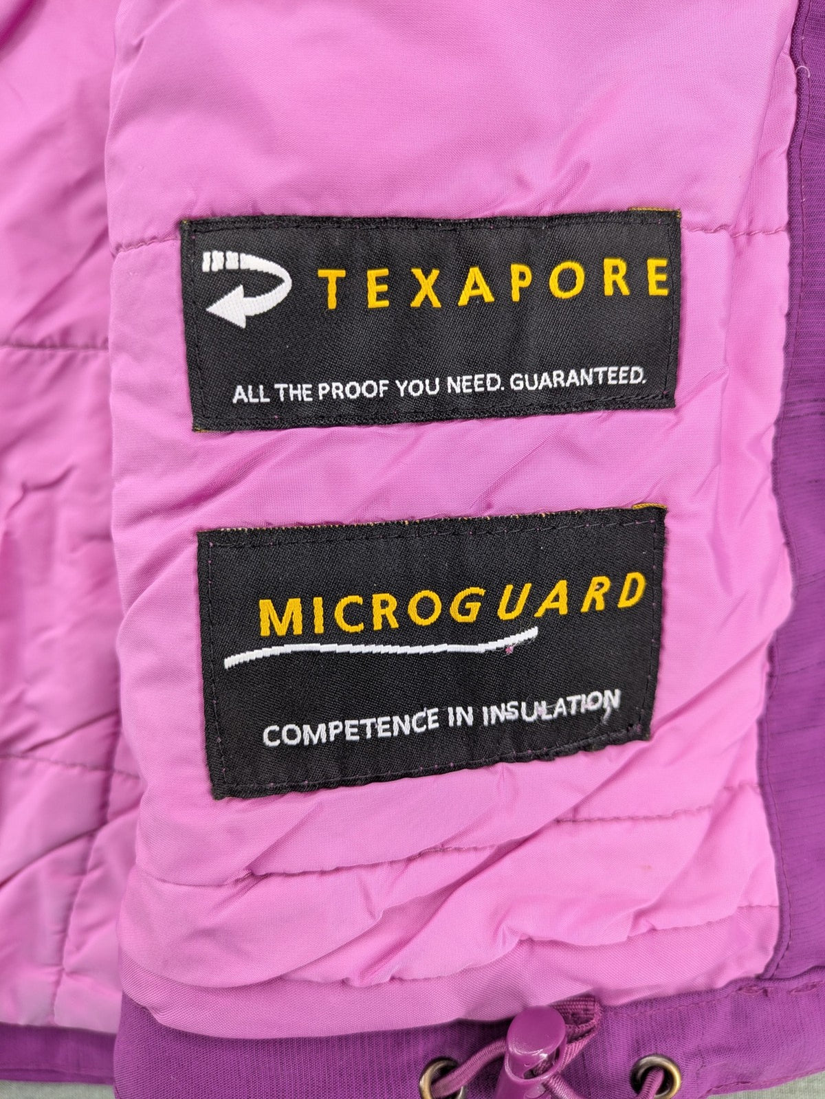 Jack Wolfskin pink purple outdoor jacket with hood, Texapore technology, Microguard insulation.