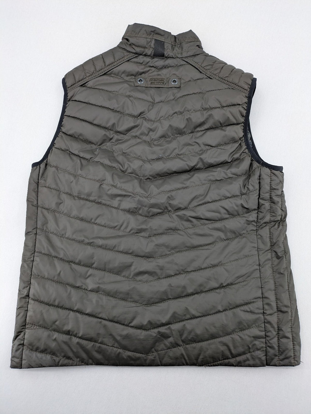 Camel Active khaki vest with full zip, quilted design, checkered lining, water-resistant.