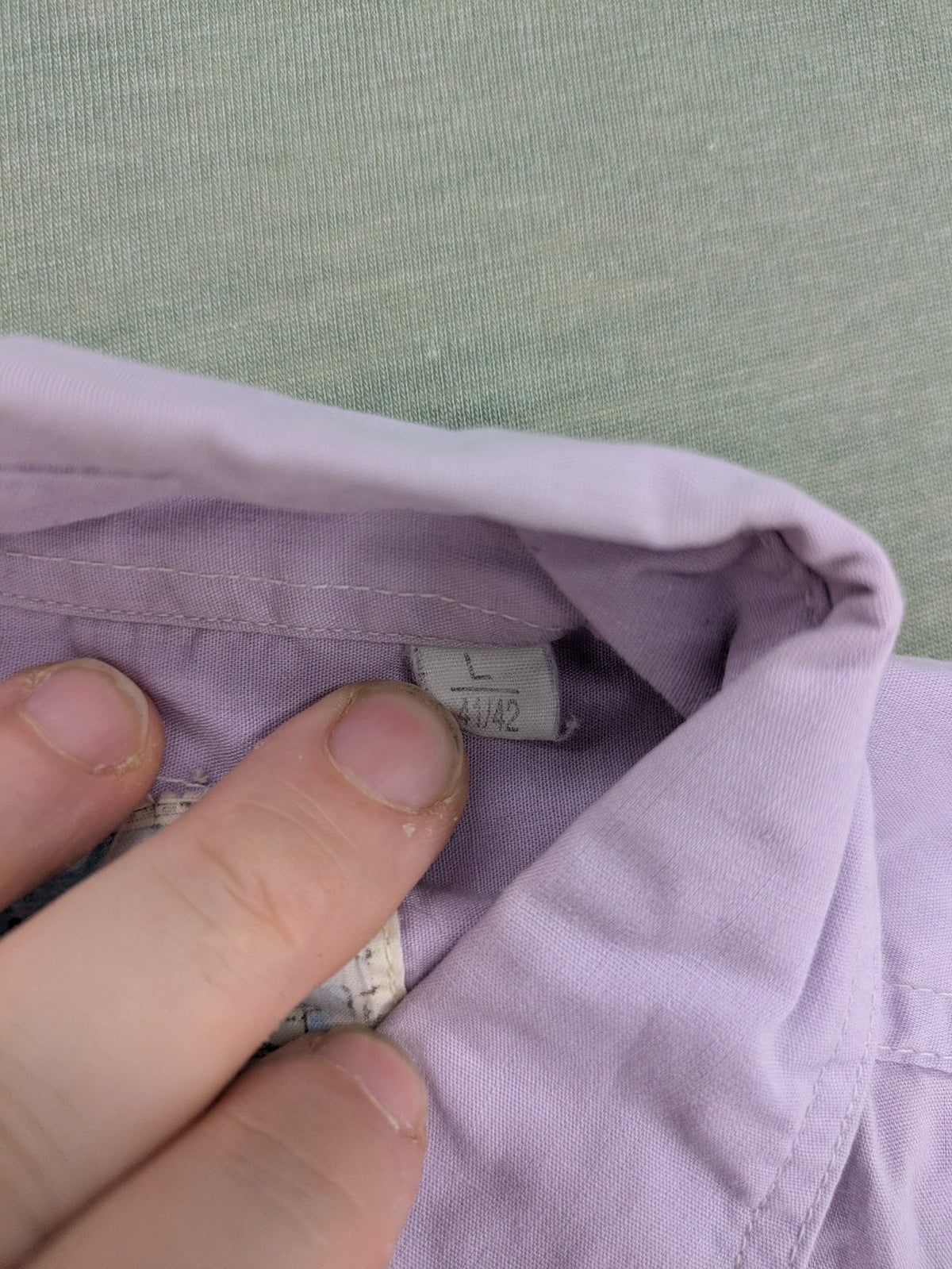Mingo purple short-sleeve button-down shirt with classic collar and chest pockets.