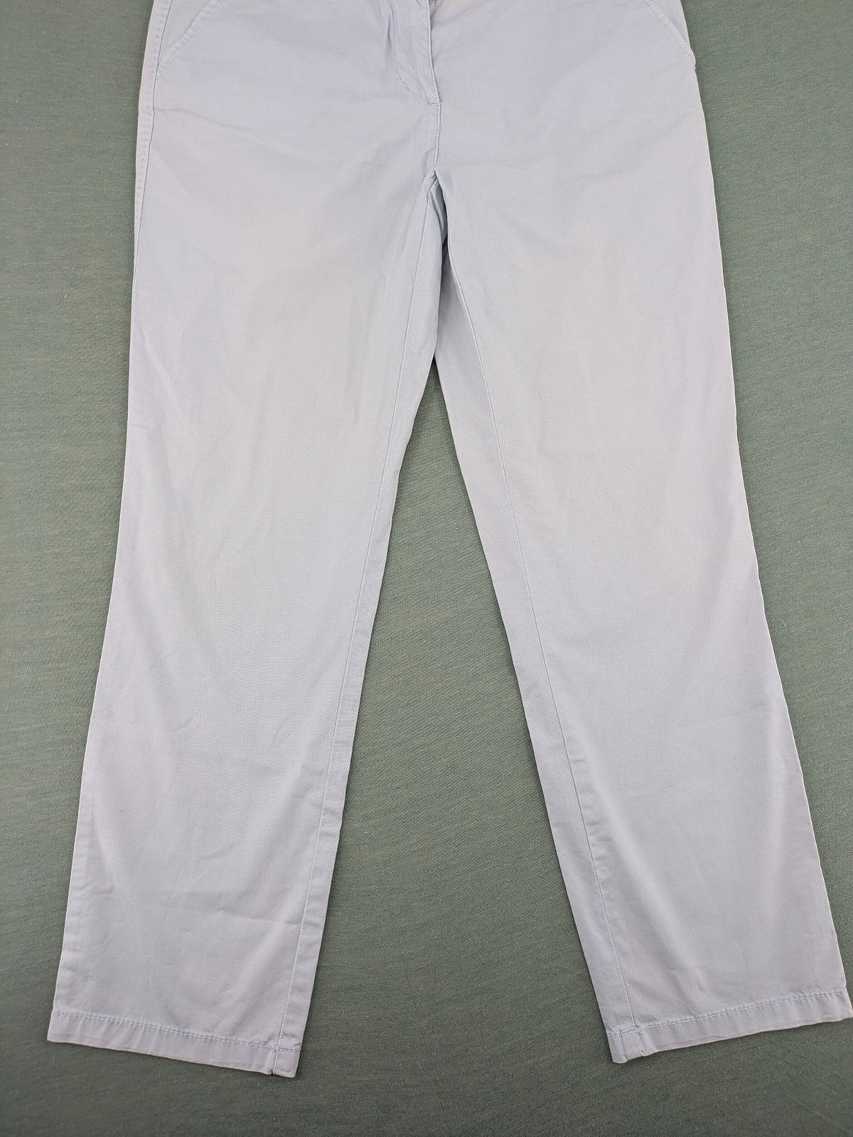 Darling Harbour white chino pants with patterned pocket lining and stretch cotton material.