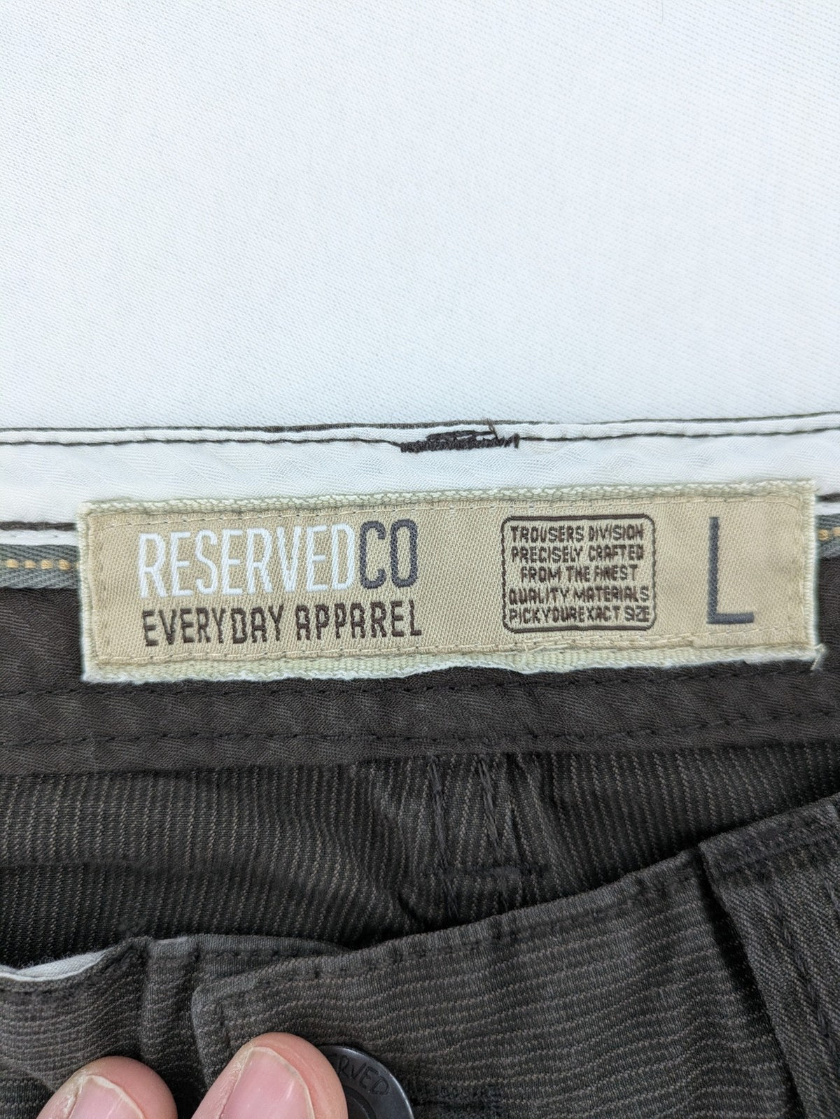 Reserved Co brown straight jeans with fine cord texture and classic 5-pocket design.