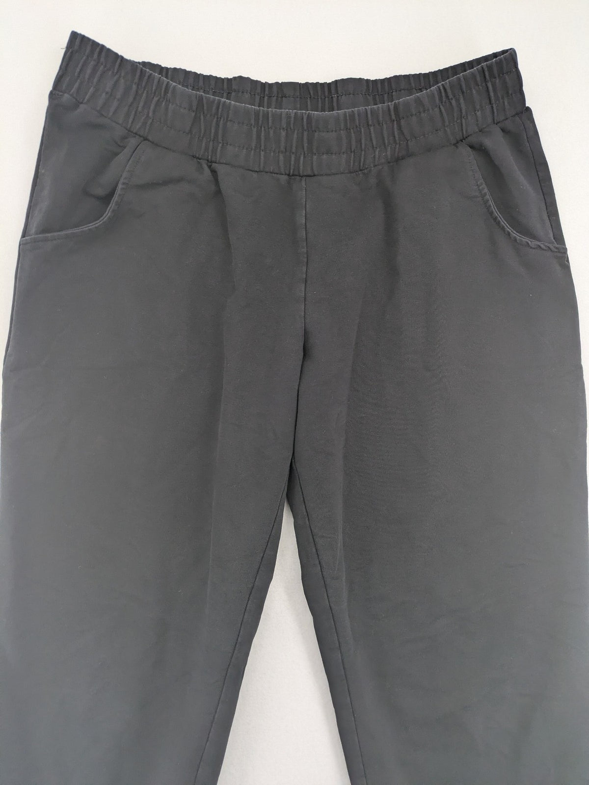BWEST grey pants with elastic waistband and side pockets for comfort and functionality.