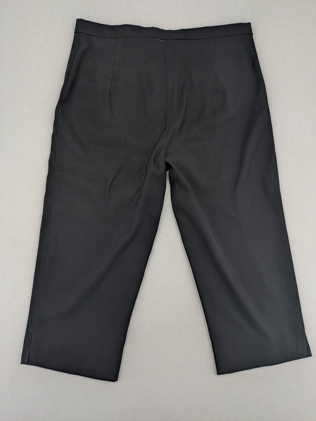 Saint B grey capri pants high waist with straight leg and side slits.