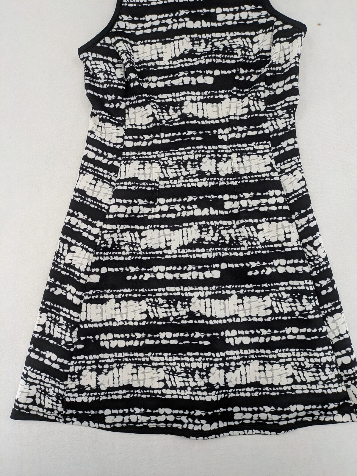 Mossimo black and white striped A-line summer dress, sleeveless, stretchy polyester blend.