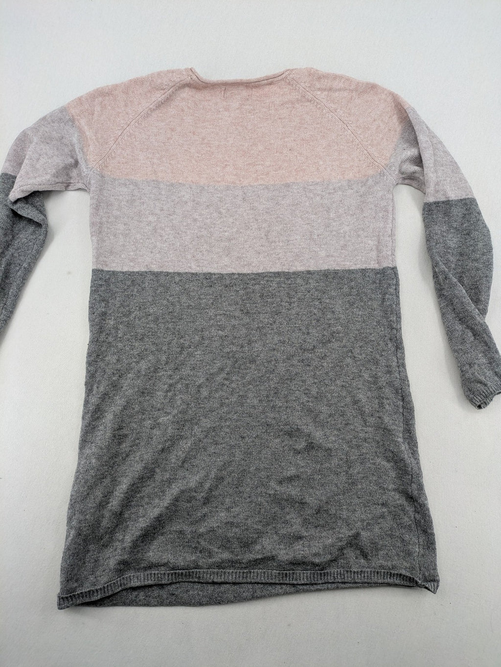 Only turtle neck jumper grey and orange colorblock design with long sleeves and round neckline.