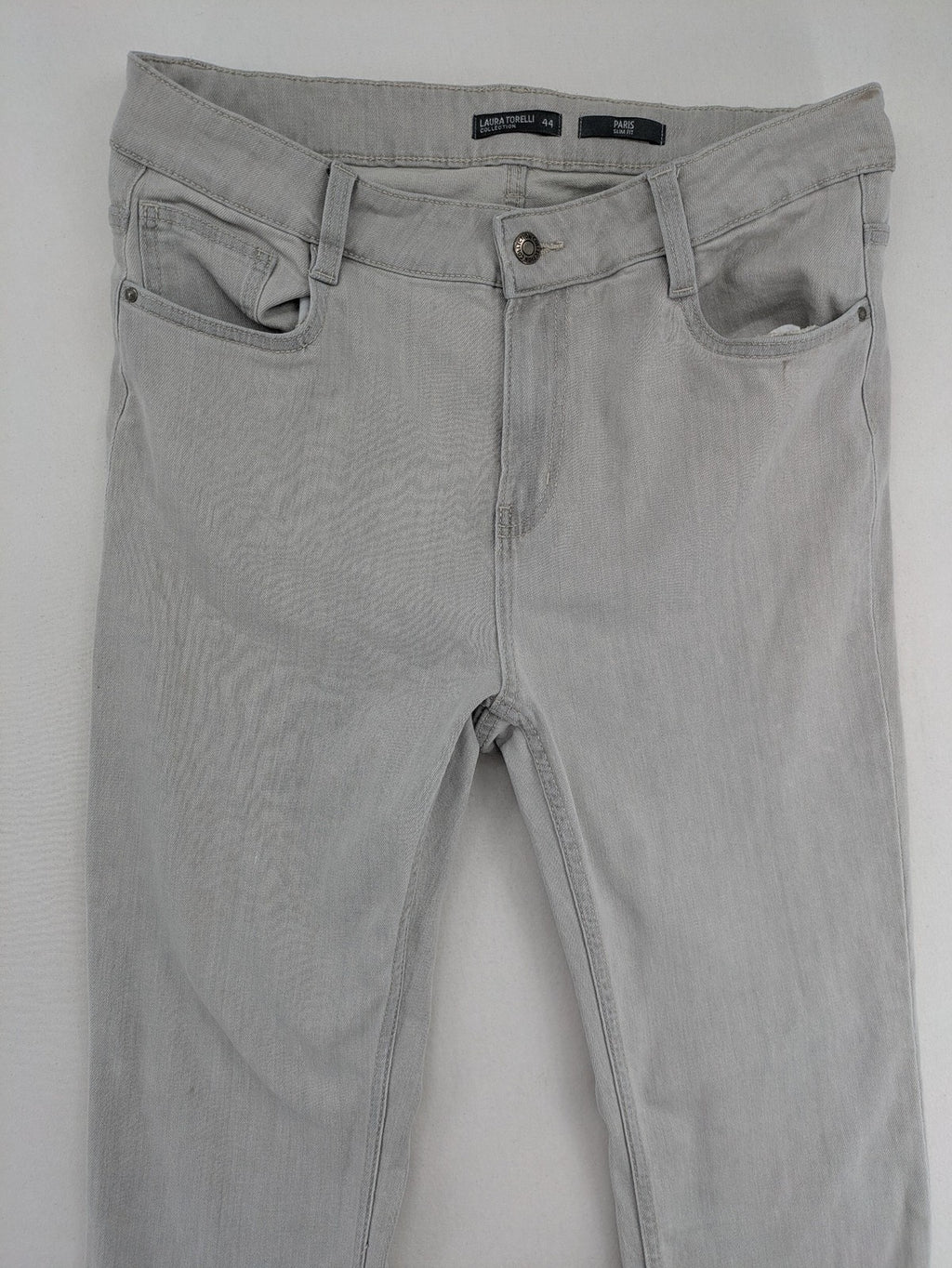Laura Torelli grey straight jeans with classic 5-pocket design and slim fit silhouette.