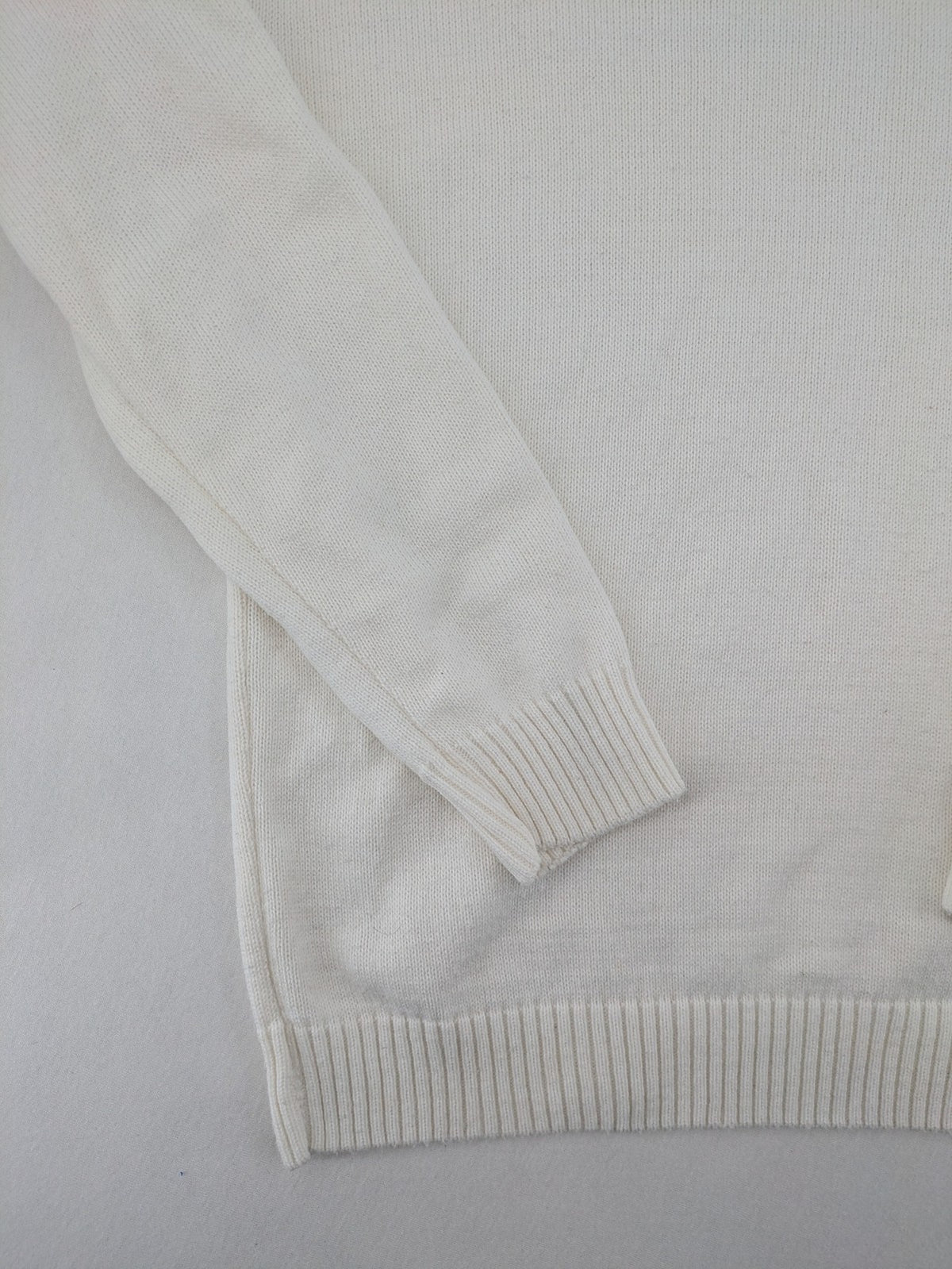 Parz Park white turtle neck jumper with ribbed collar and cuffs, soft acrylic material.