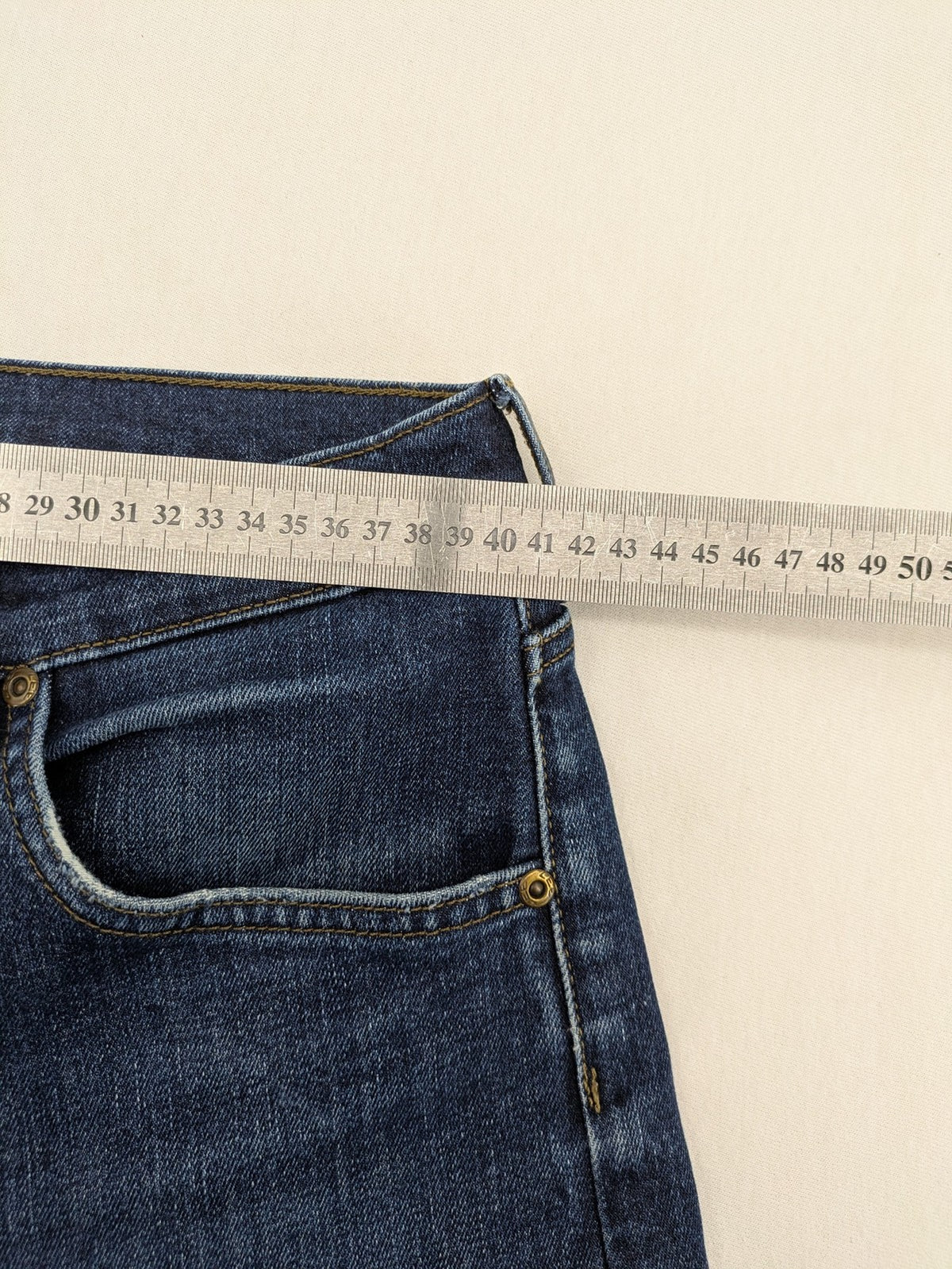 Lee straight jeans blue stretch denim classic 5-pocket design with natural fading