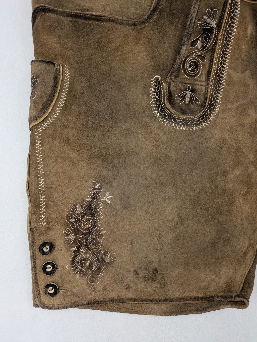 Alpenlife traditional leather pants brown with detailed embroidery and classic suspenders.