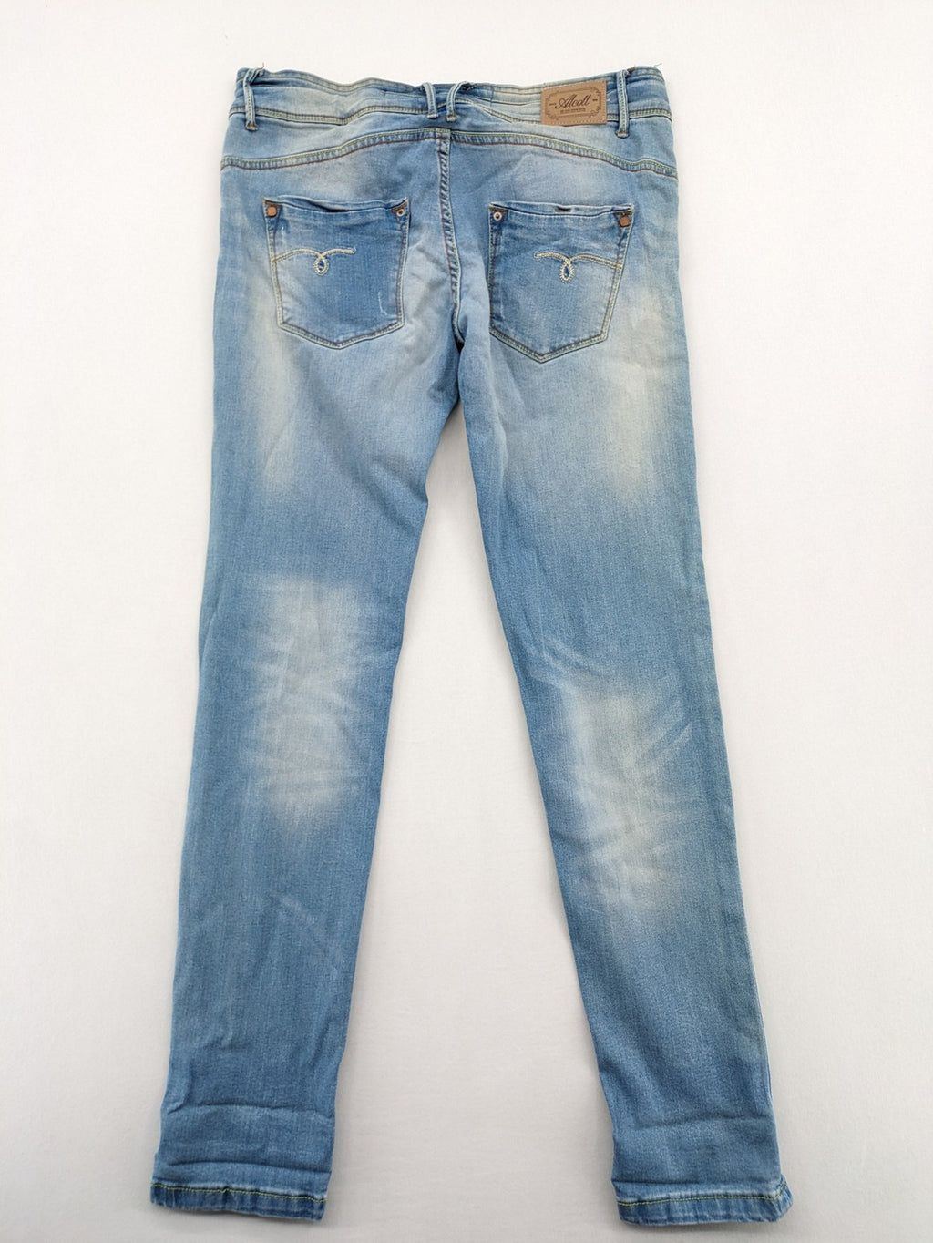 alcott blue skinny fit jeans with faded wash and classic five-pocket style