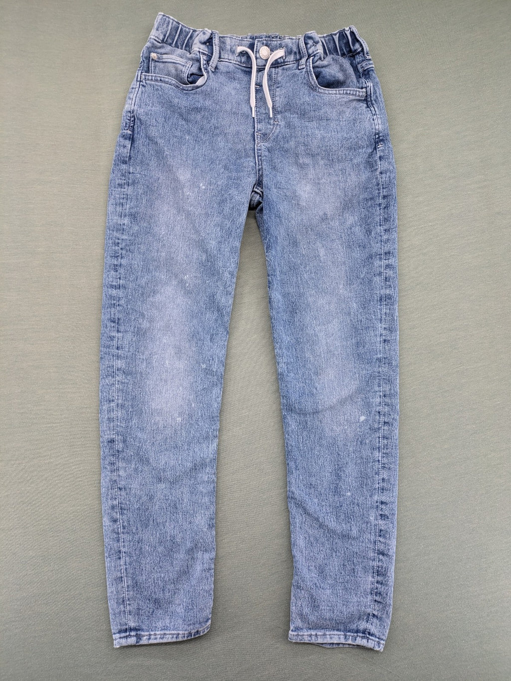 H&M blue straight jeans relaxed fit with adjustable elastic waistband and drawstring.