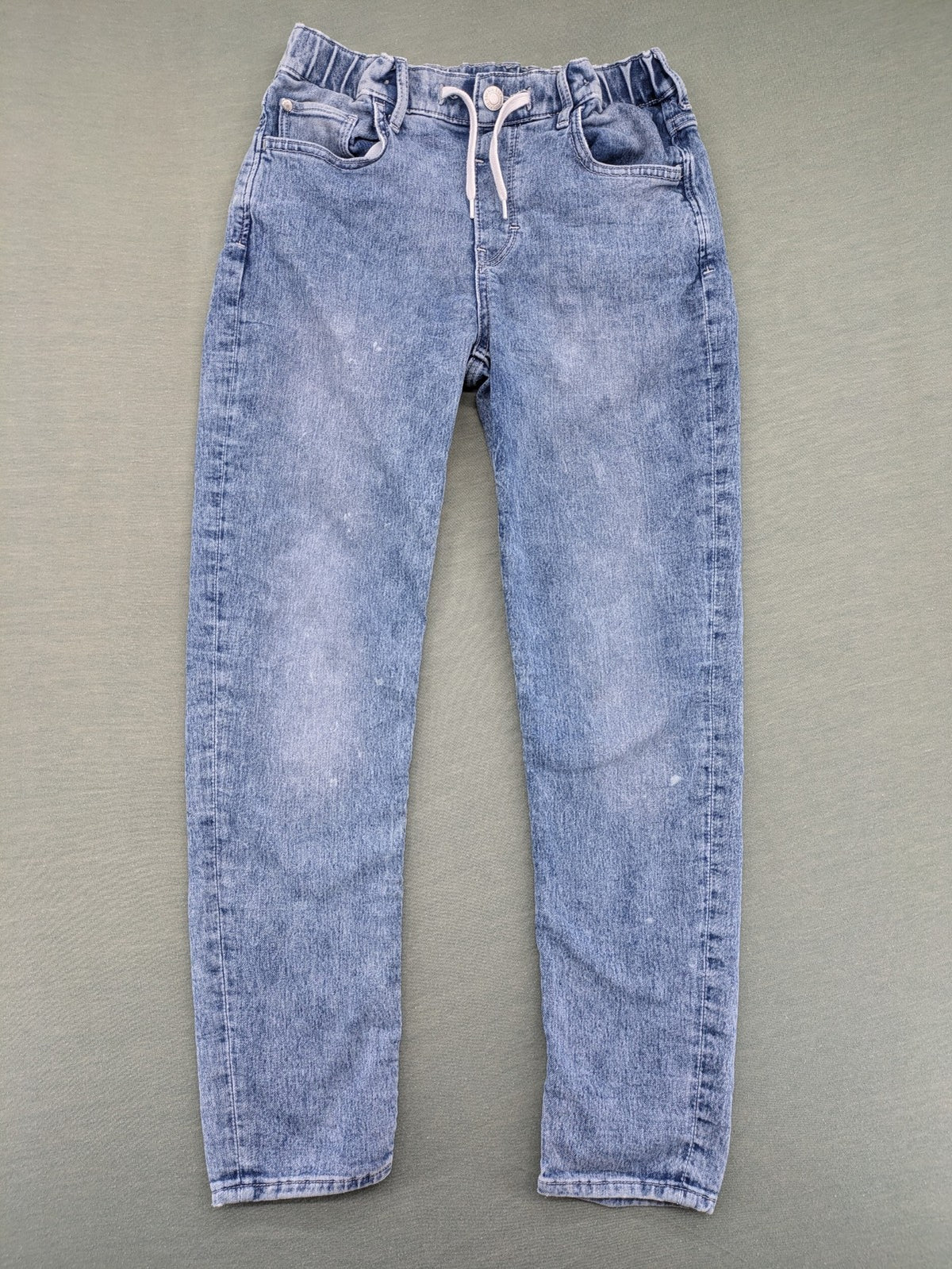 H&M blue straight jeans relaxed fit with adjustable elastic waistband and drawstring.