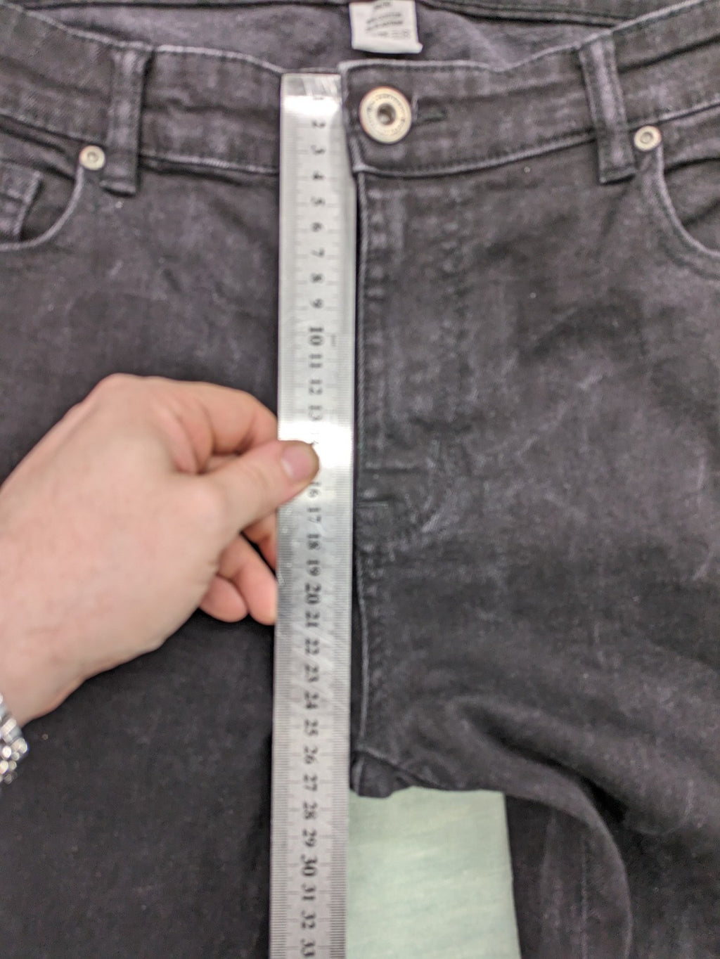Blauer black straight jeans washed denim five-pocket design with stretch material.