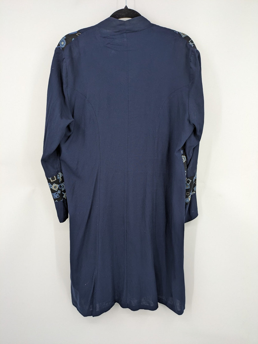 ARA long cardigan blue green geometric pattern with wide collar and button placket