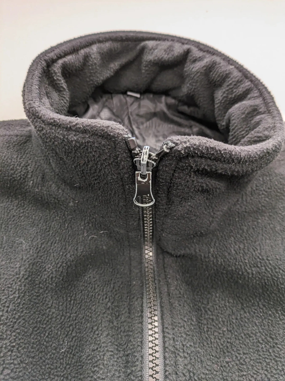 New Feeling black outdoor jacket XXL, fleece material, zip closure, side pockets, waterproof.