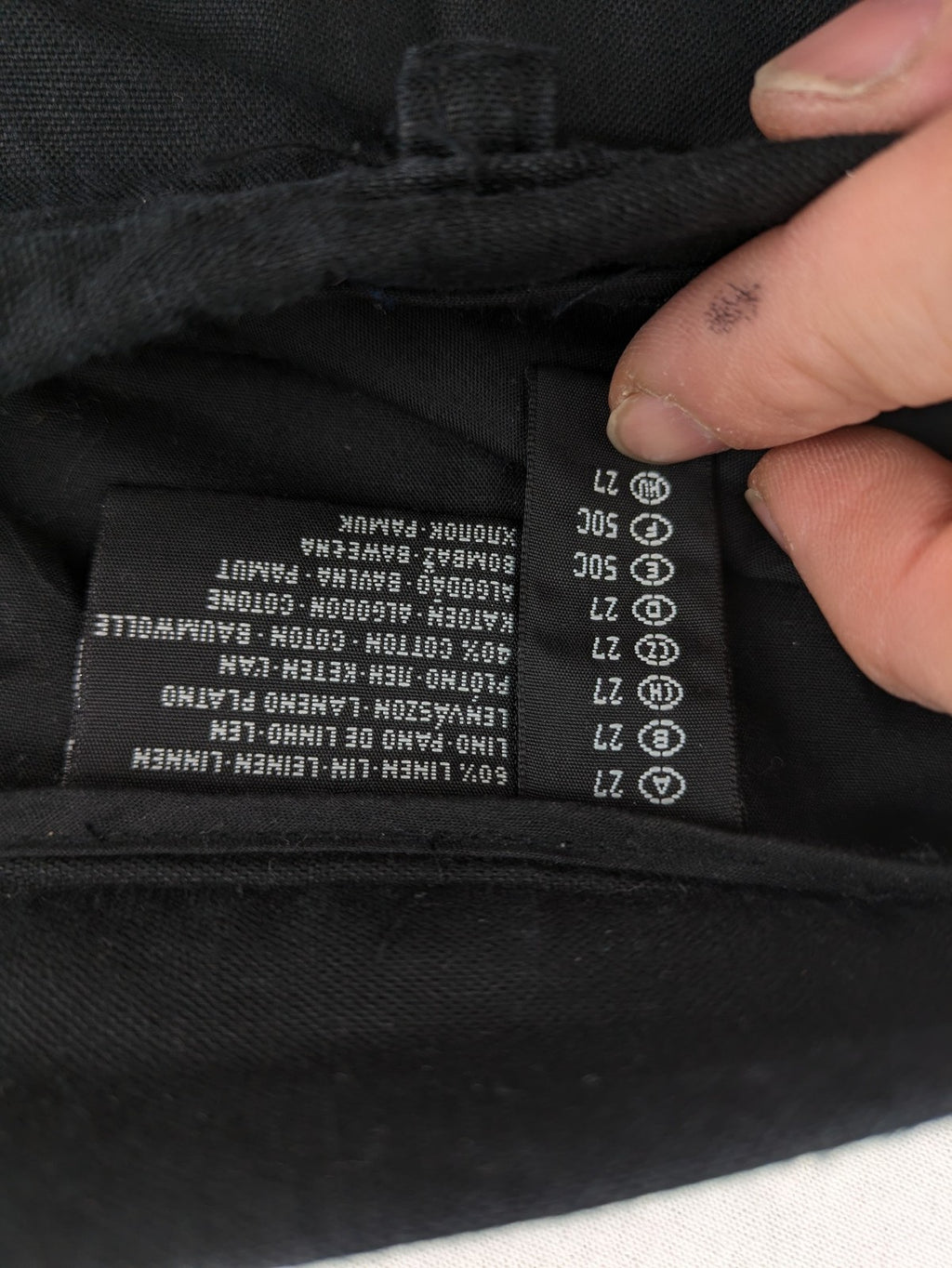 Angelo Litrico black trousers, classic straight cut, breathable linen-cotton blend.