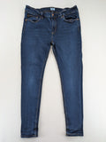 Q/S Designed By blue skinny jeans classic 5-pocket style with zipper and button closure