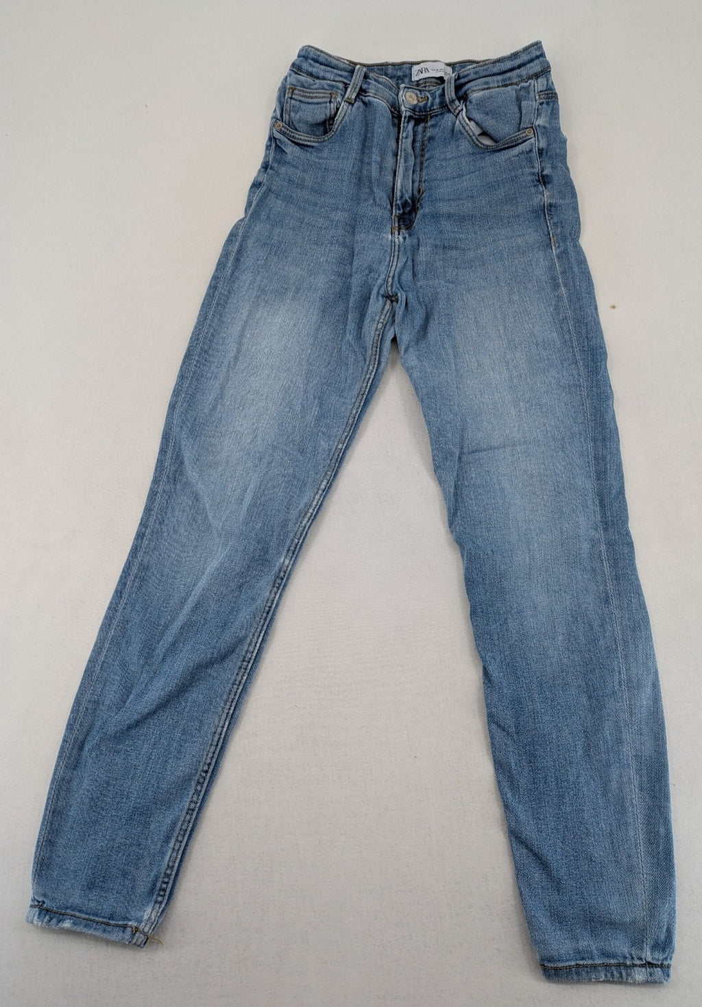 Zara blue high waist skinny jeans with classic wash and JOIN LIFE logo.