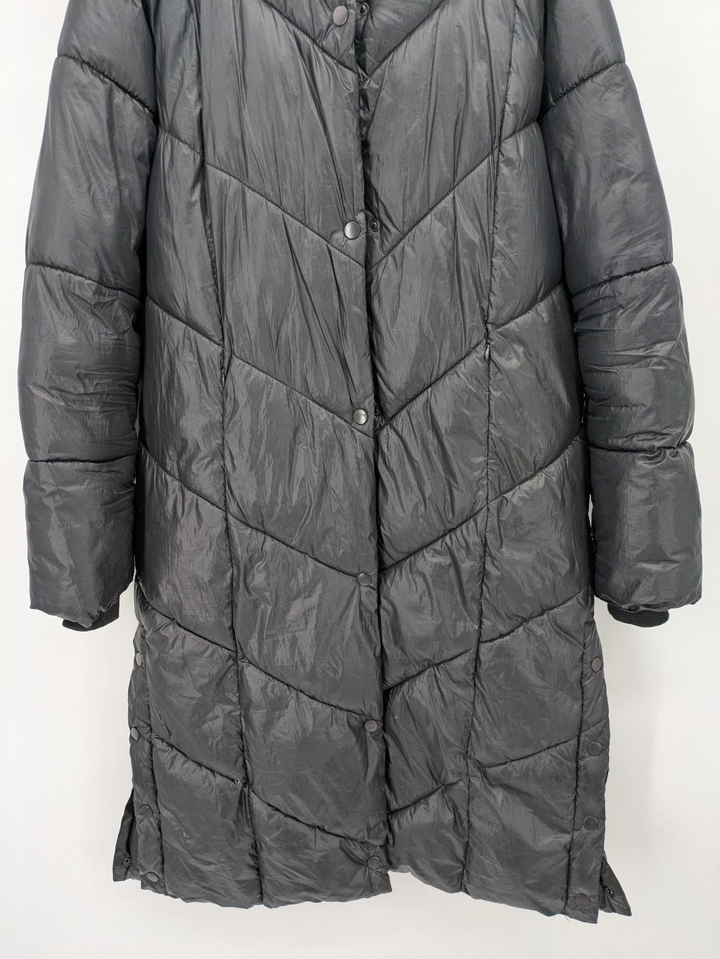 Stradivarius grey coat with chevron quilted pattern and hood, featuring zip closure and snap storm flap.