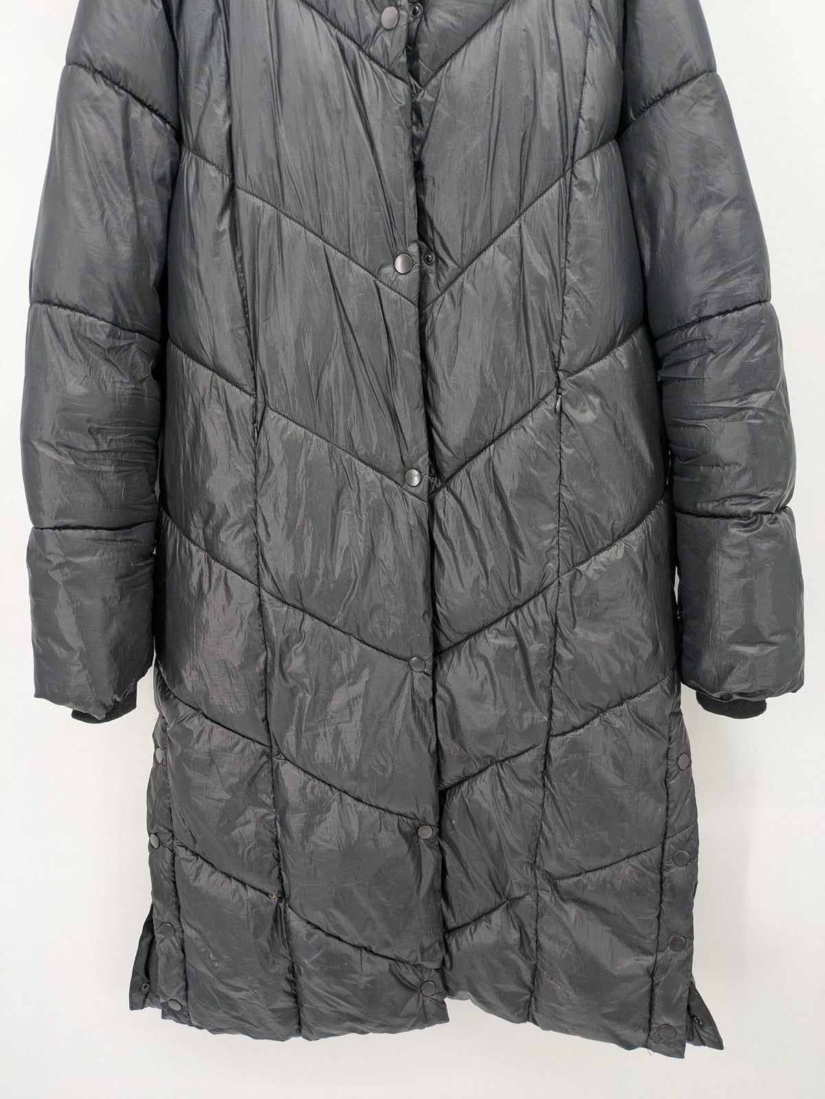 Stradivarius grey coat with chevron quilted pattern and hood, featuring zip closure and snap storm flap.