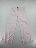 s.Oliver green bootcut pants with front pockets and button details, made of cotton-elastane blend.