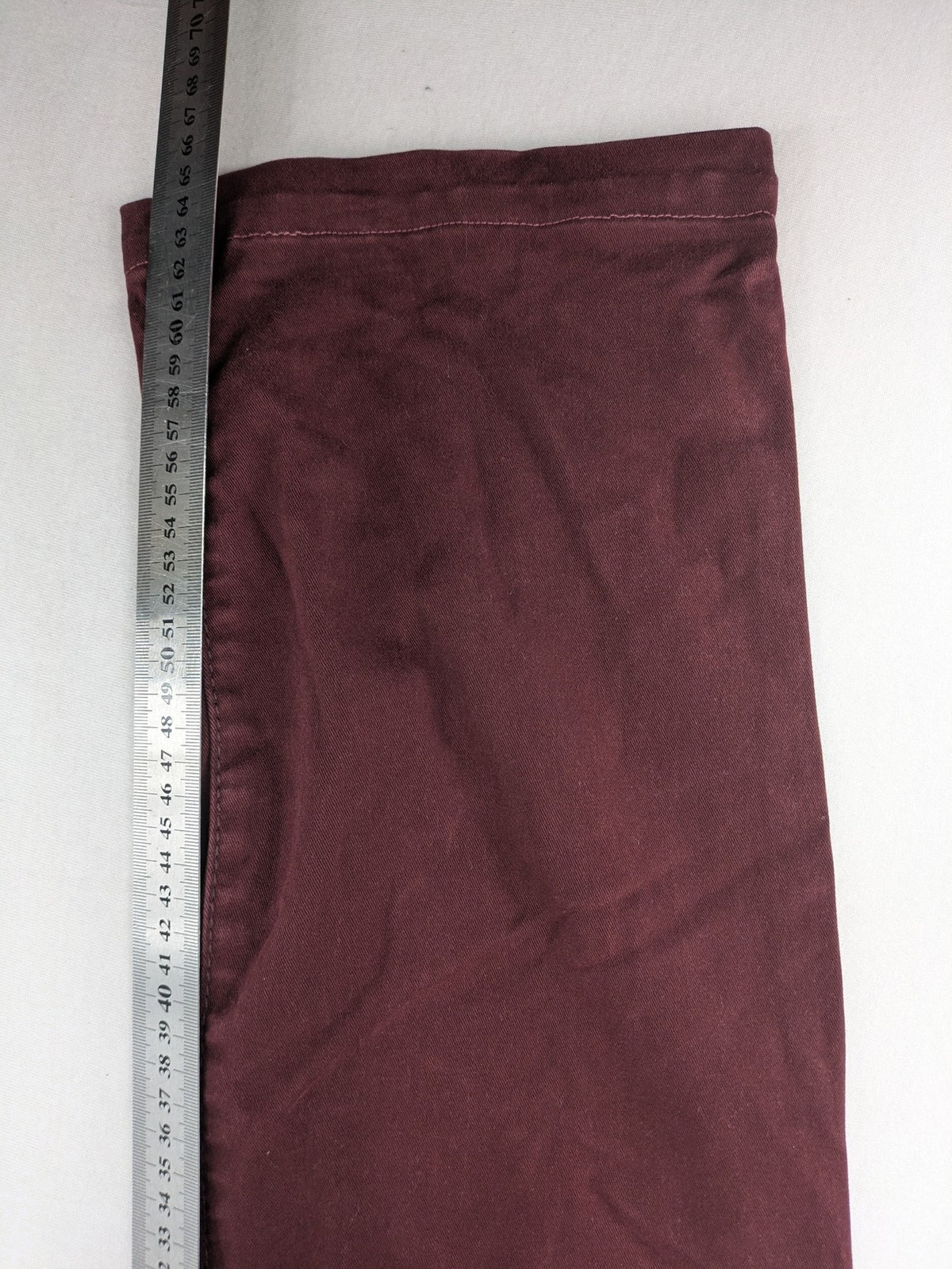 Baumwolle burgundy straight jeans 5-pocket design with brand logo and stretch material