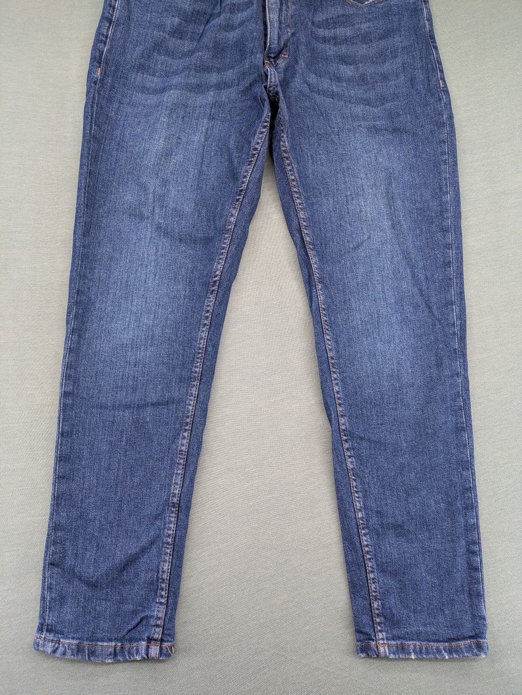Zara blue straight jeans with medium wash, lightweight denim, and regular fit.