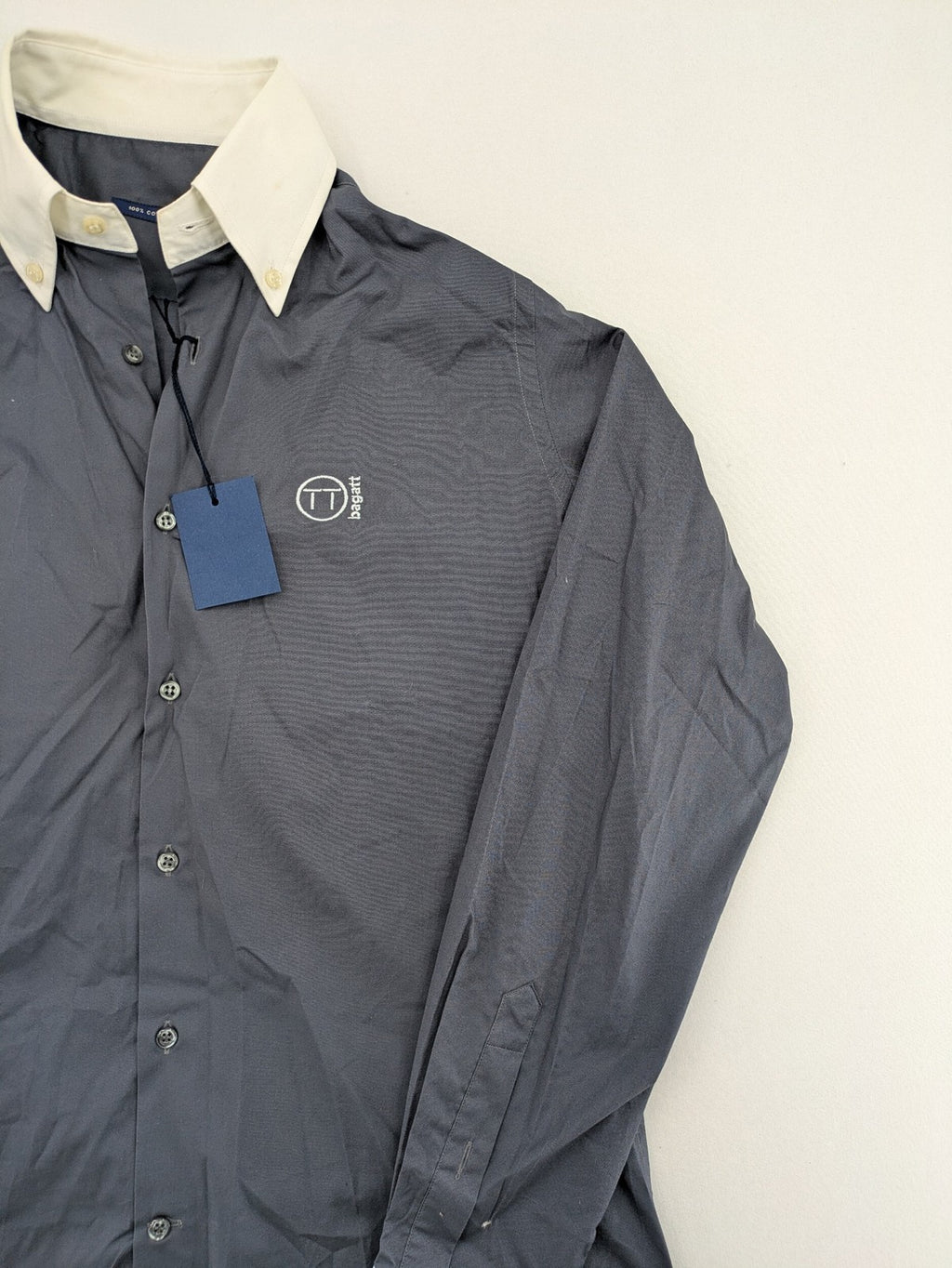 bageTTi grey button-down shirt with white contrast collar and cuffs, cotton blend material.