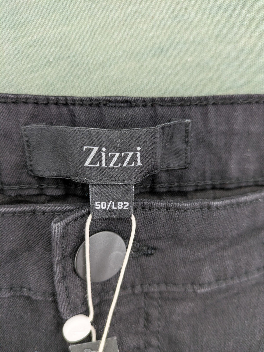 Zizzi grey skinny jeans with 5-pocket design and stretch material, new with tags.