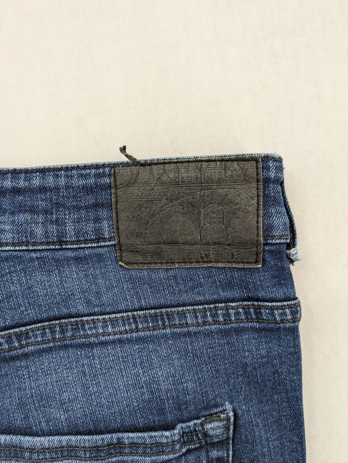 Clockhouse blue skinny fit jeans with stretch material and subtle logo detail.