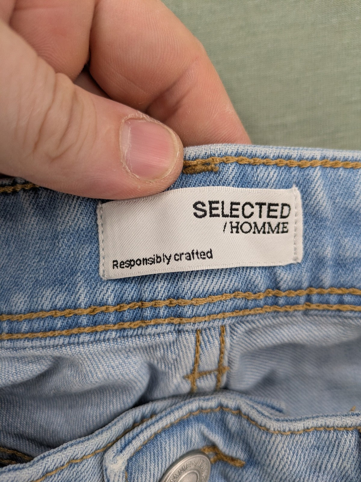 Selected Homme blue straight jeans classic five-pocket design made from 100% organic cotton
