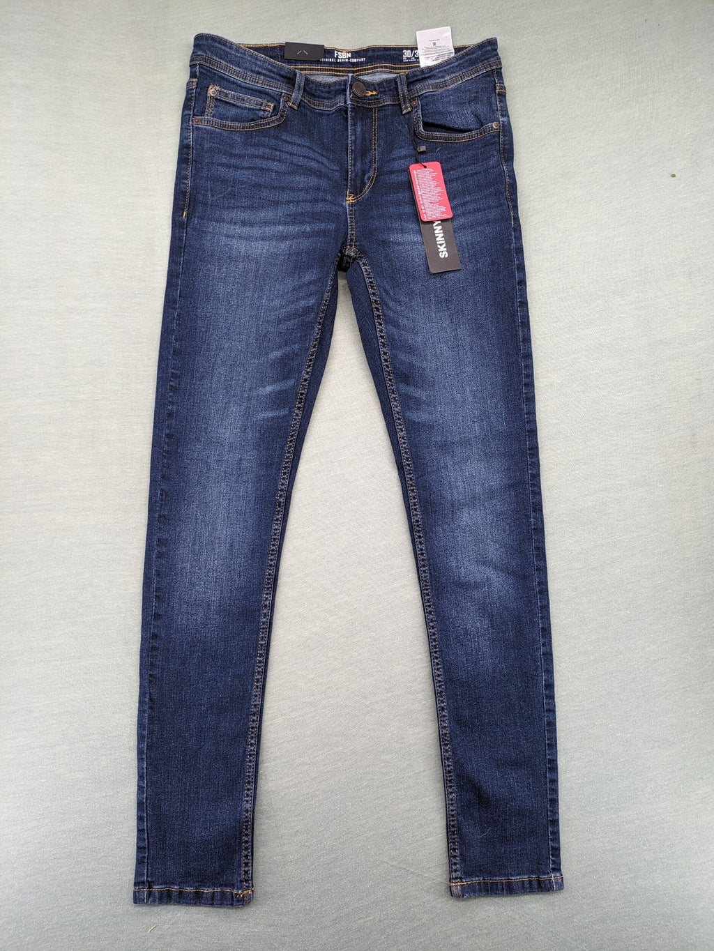 FSBN blue skinny jeans dark wash classic 5-pocket design with button closure