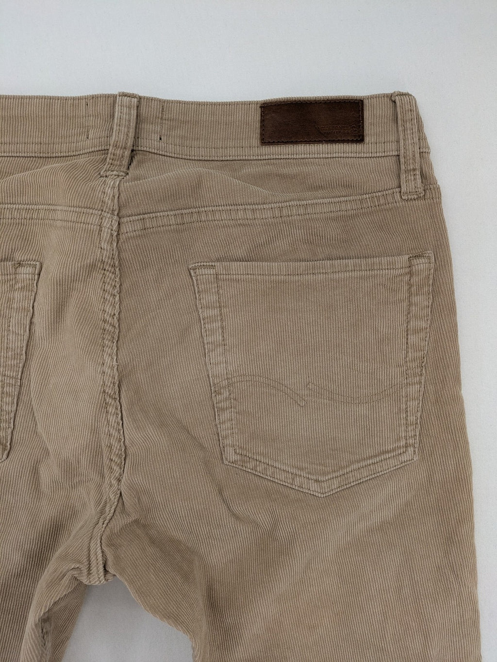 Jack & Jones beige cord pants slim fit 5-pocket design, sturdy material.