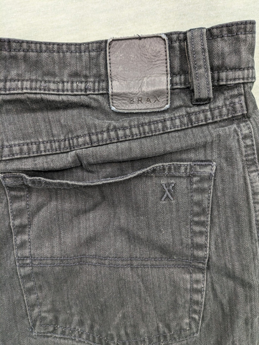 BRAX straight jeans black washed 5-pocket design with zipper and button closure