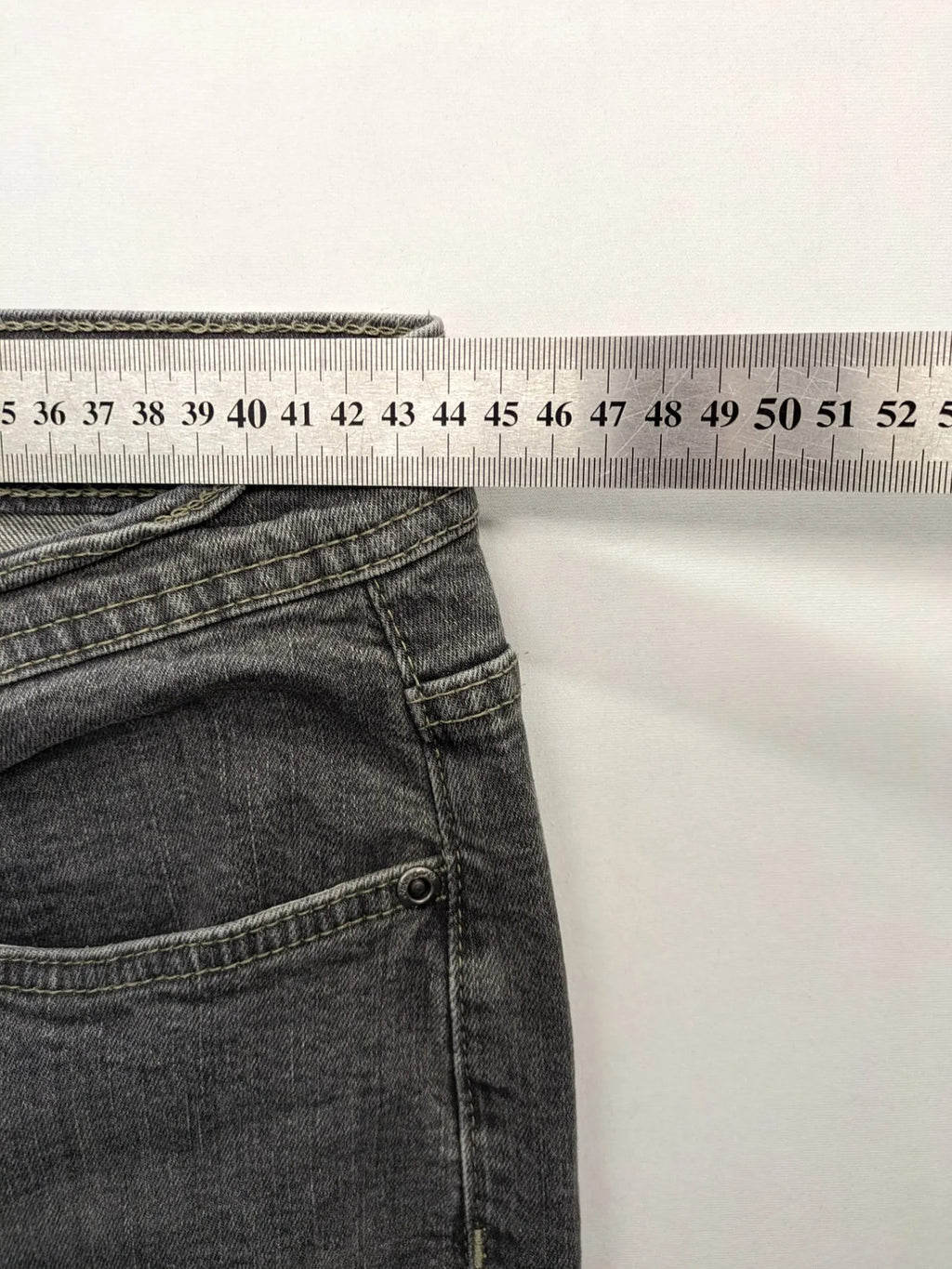 john baner grey straight jeans 5-pocket design used look cotton blend