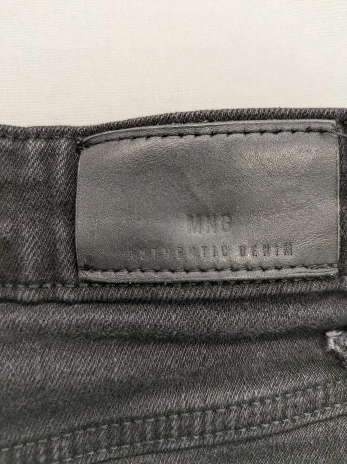 MNG grey straight jeans high waist 5-pocket design authentic denim.