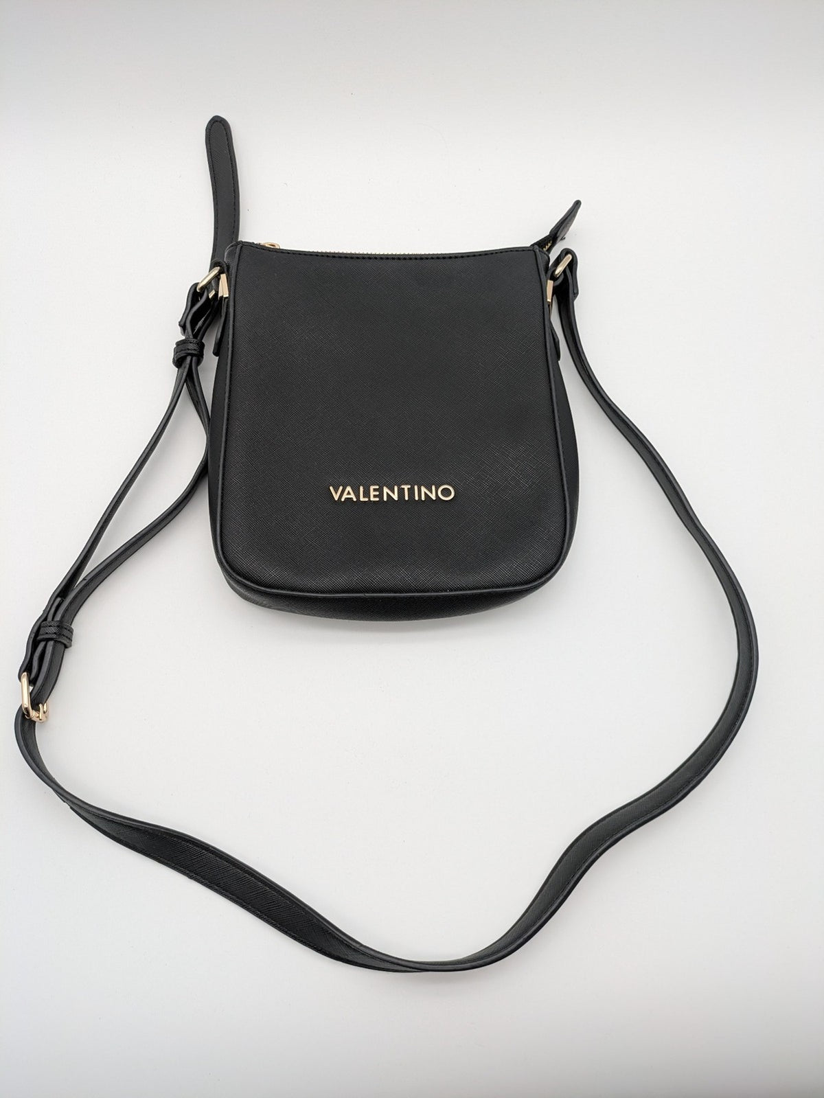 Mario Valentino messenger bag black saffiano texture gold logo hardware