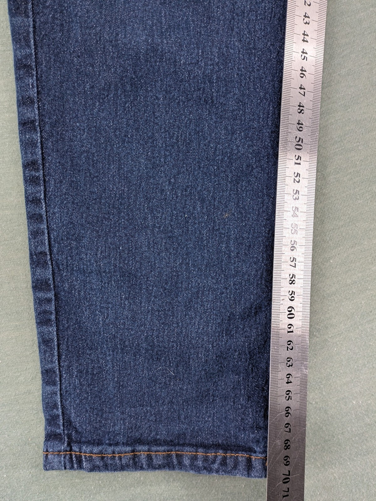 H&M blue straight jeans with adjustable waistband and classic 5-pocket design.